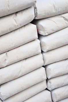 Putty (Cement-Based or Gypsum-Based)